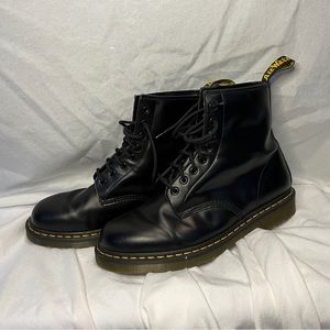 Doc Marten smooth leather black boots men’s 11